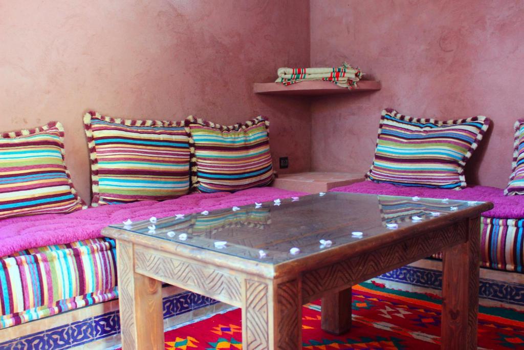 Riad Aslda Asni Oda fotoğraf
